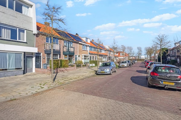 Medium property photo - H.A. Lorentzstraat 93, 1782 JH Den Helder